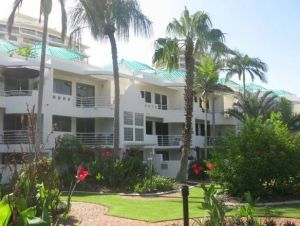 Camargue Beachfront Apartments - Grafton Accommodation